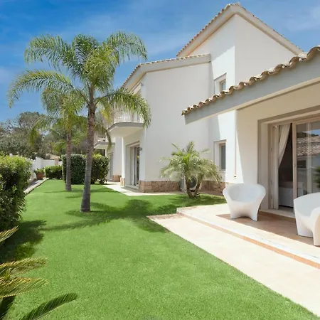 Otel Eliantos Boutique & 4*