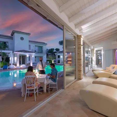 Eliantos Boutique & 4*
