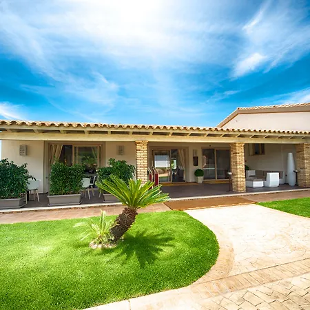 Eliantos Boutique & 4* Santa Margherita di Pula