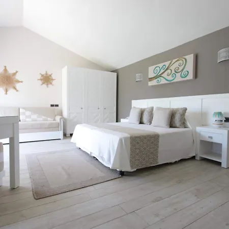 Otel Eliantos Boutique & Santa Margherita di Pula