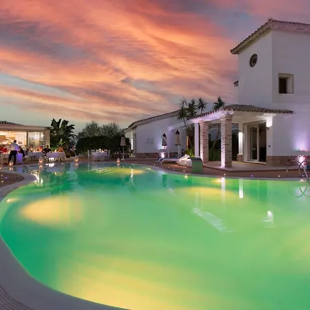 Eliantos Boutique & 4*