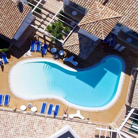 Eliantos Boutique & 4*