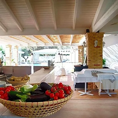 Szálloda Eliantos Boutique & Santa Margherita di Pula
