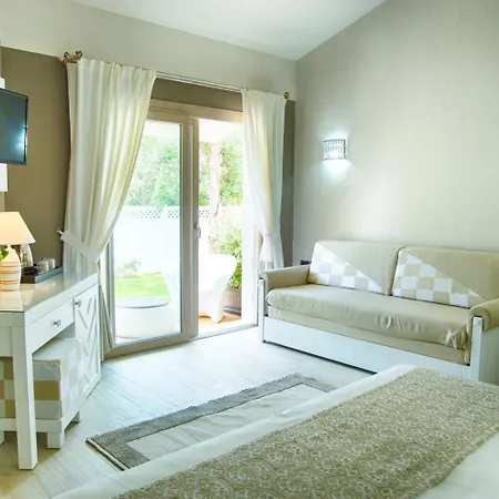 Hotel Eliantos Boutique & Santa Margherita di Pula