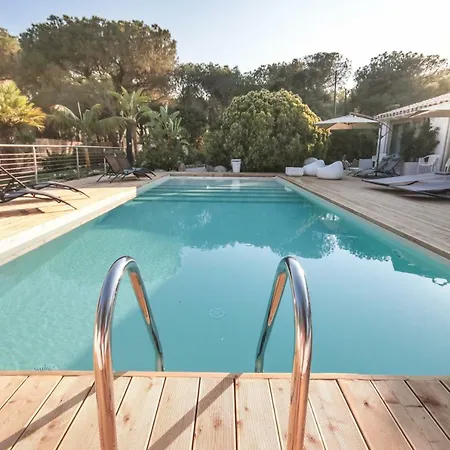 Eliantos Boutique & 4*