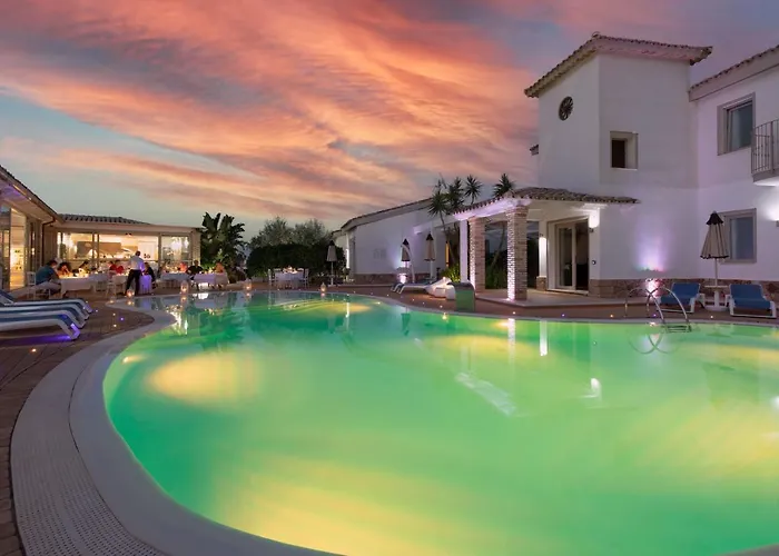 Eliantos Boutique & 4*