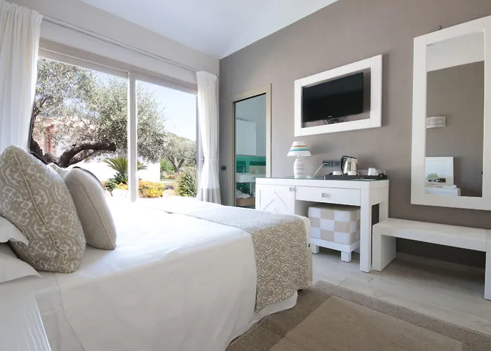 Eliantos Boutique & 4*